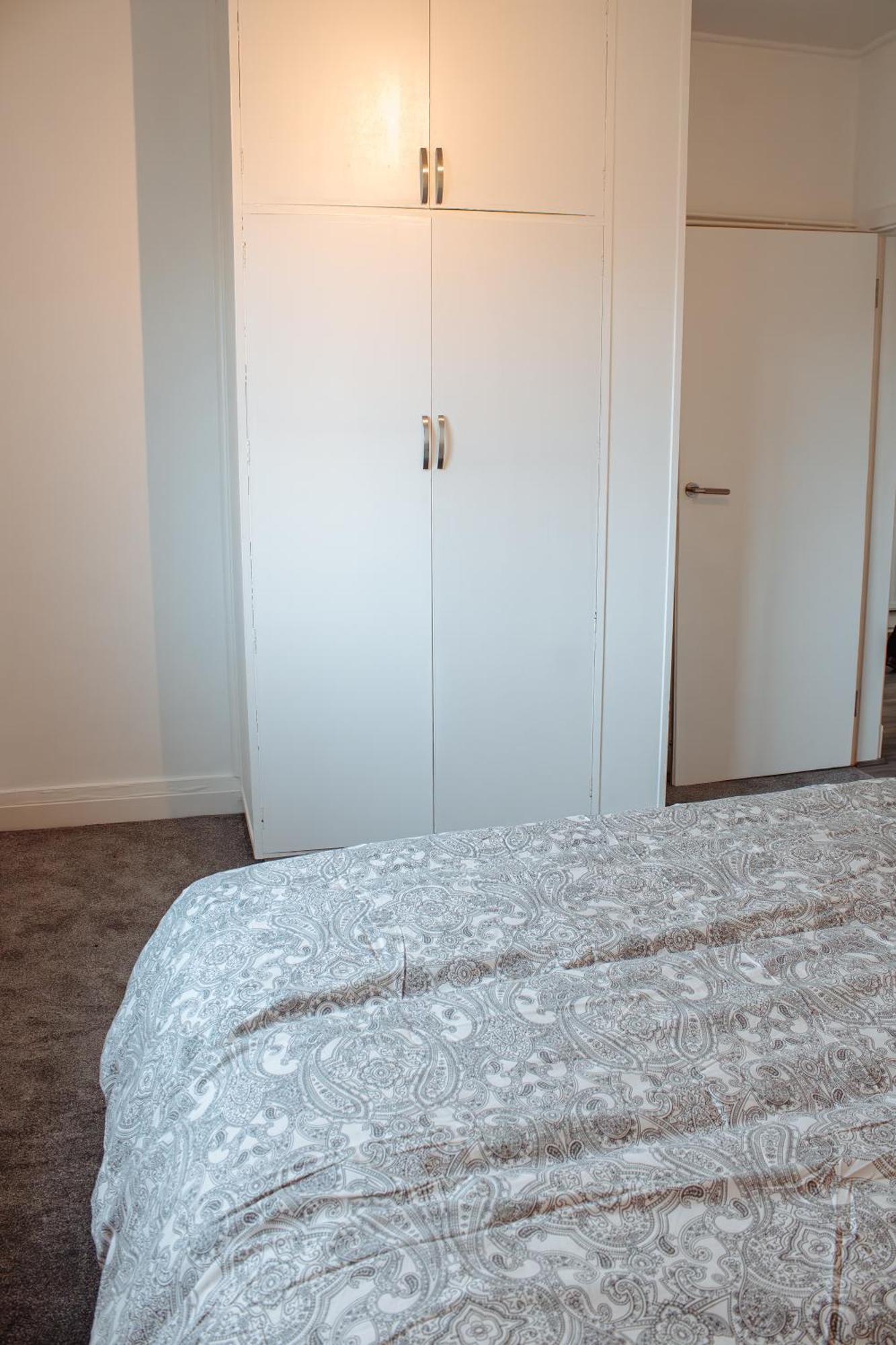 Spacious 4-Bed Flat - 10 Mins To City Centre Leeds  Ngoại thất bức ảnh