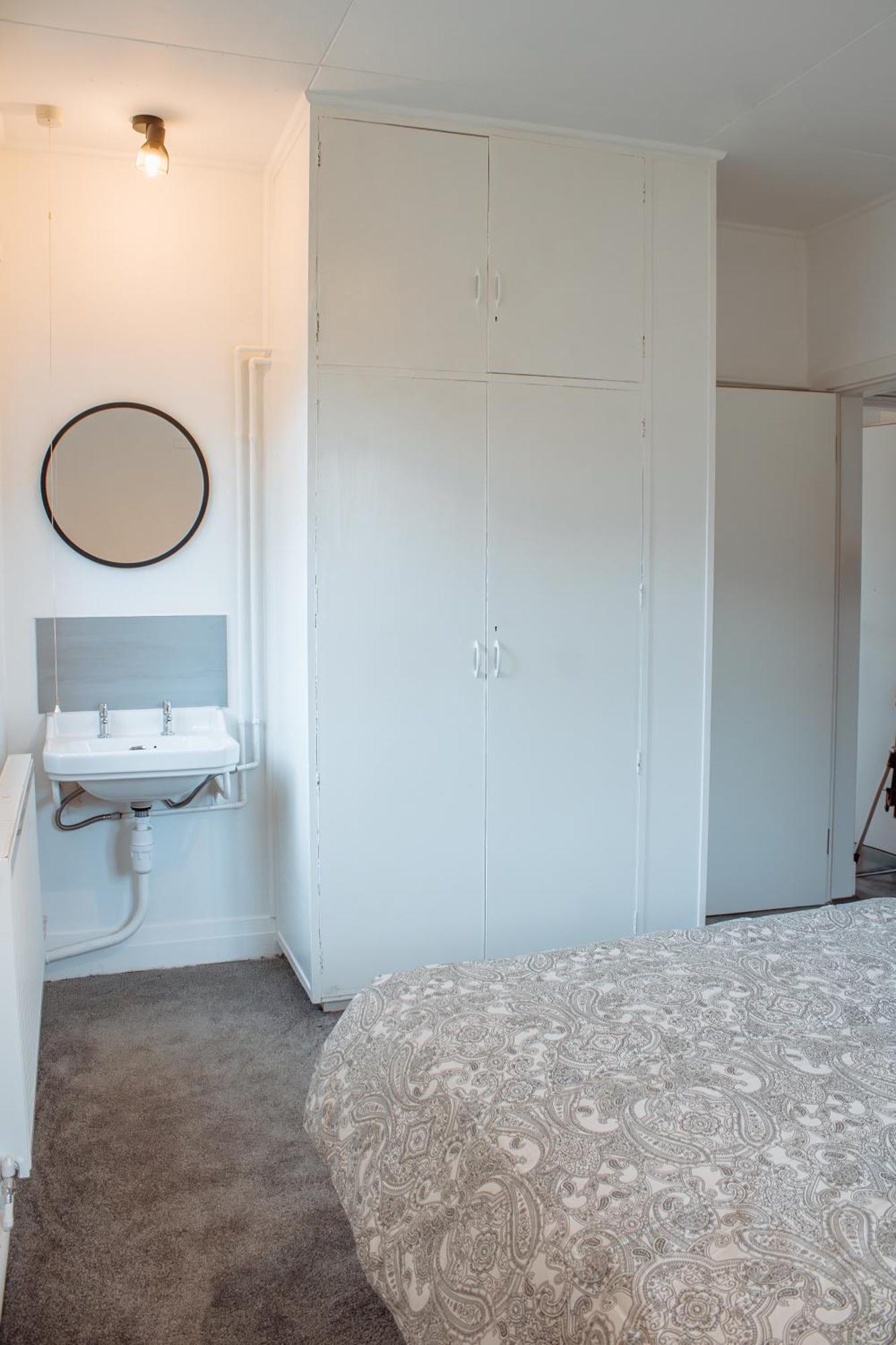 Spacious 4-Bed Flat - 10 Mins To City Centre Leeds  Ngoại thất bức ảnh